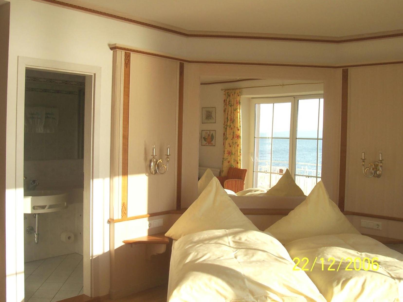 Seehotel Zur Muenz Meersburg Extérieur photo